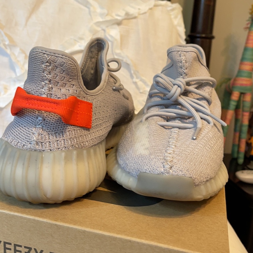 Yeezy - Picture 3 of 3